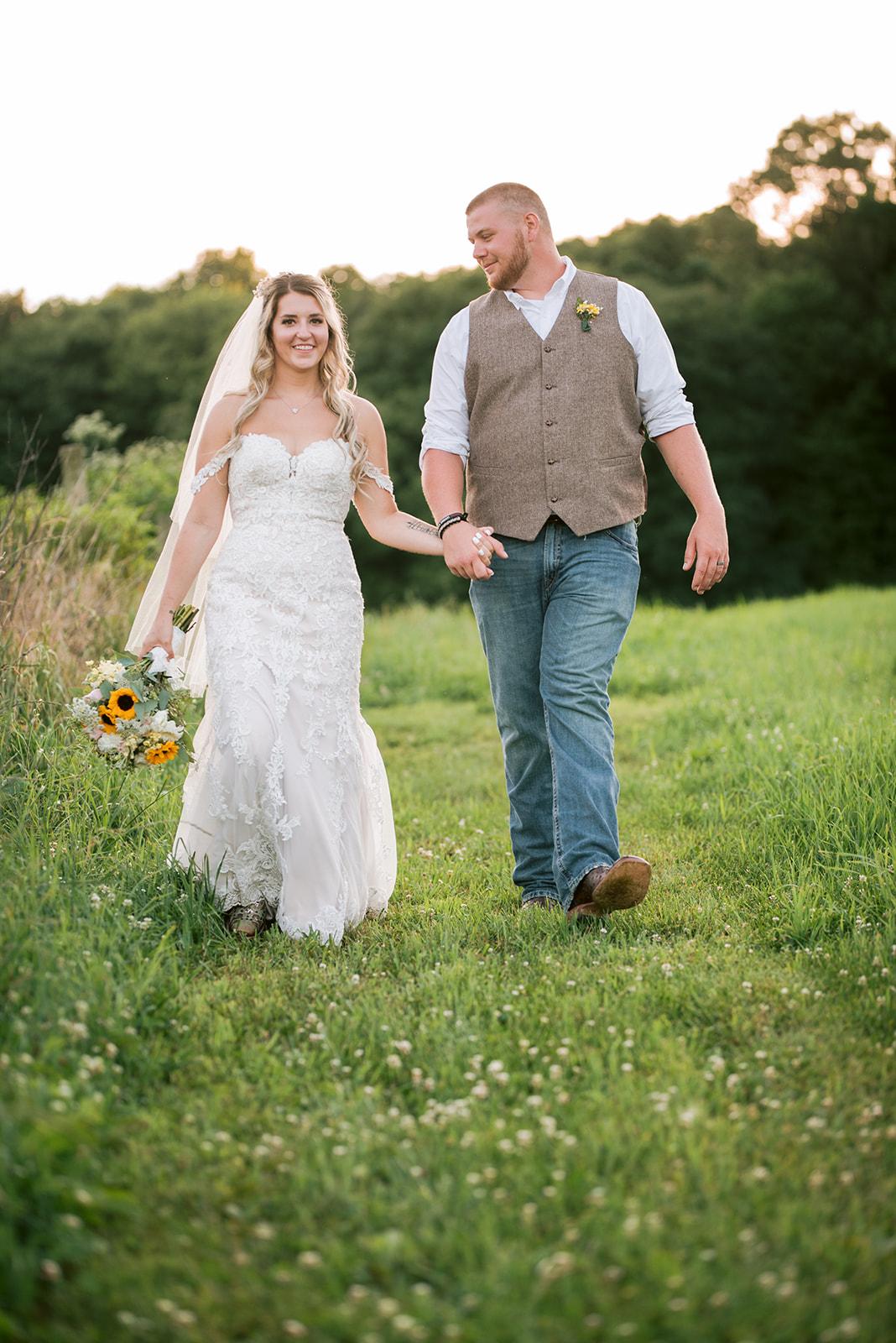 Joe Banker Photography Bride and Groom in Pasture
