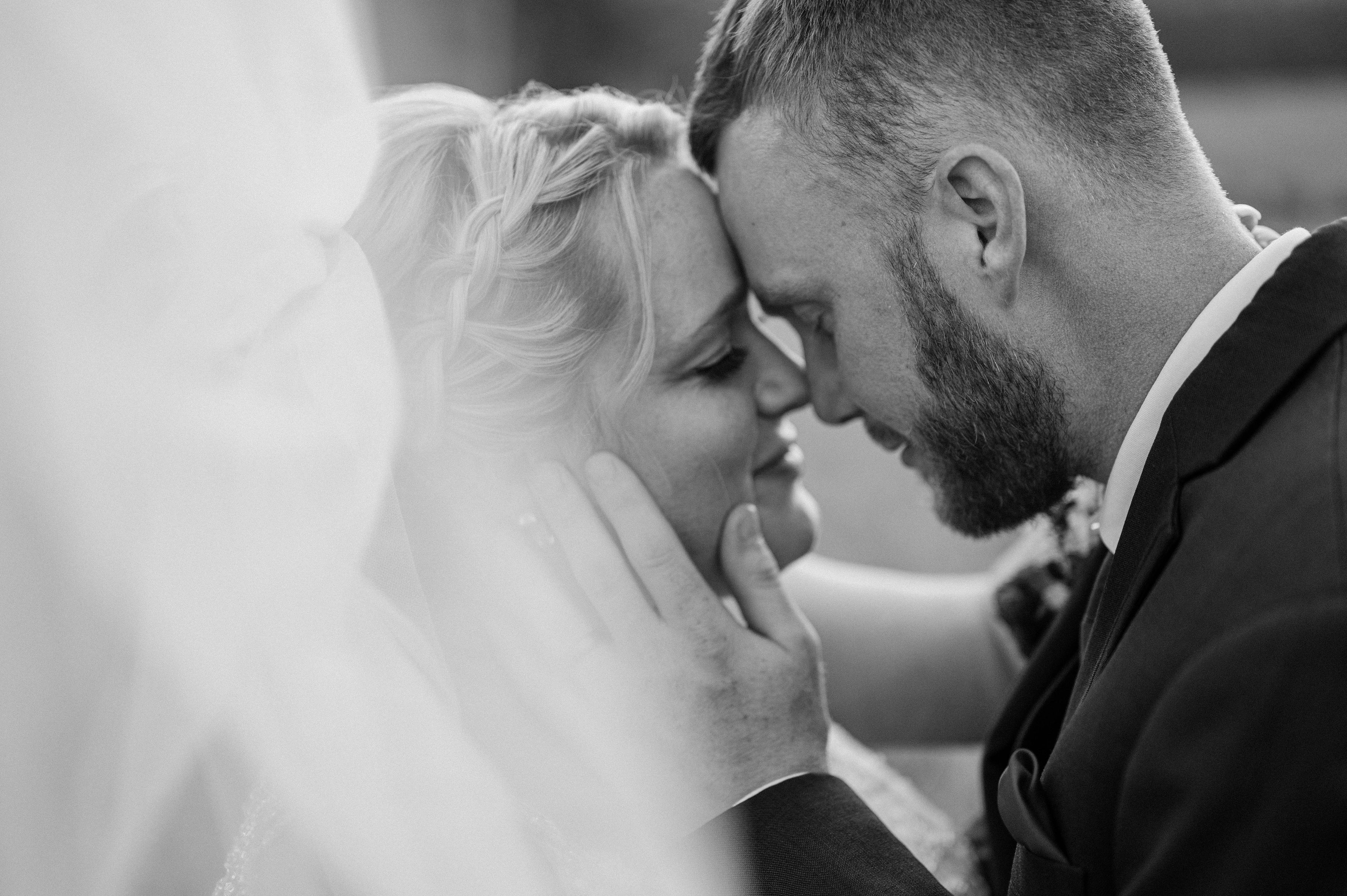 Samantha Walker Photography - Black and White Closeup at White Pine Grove