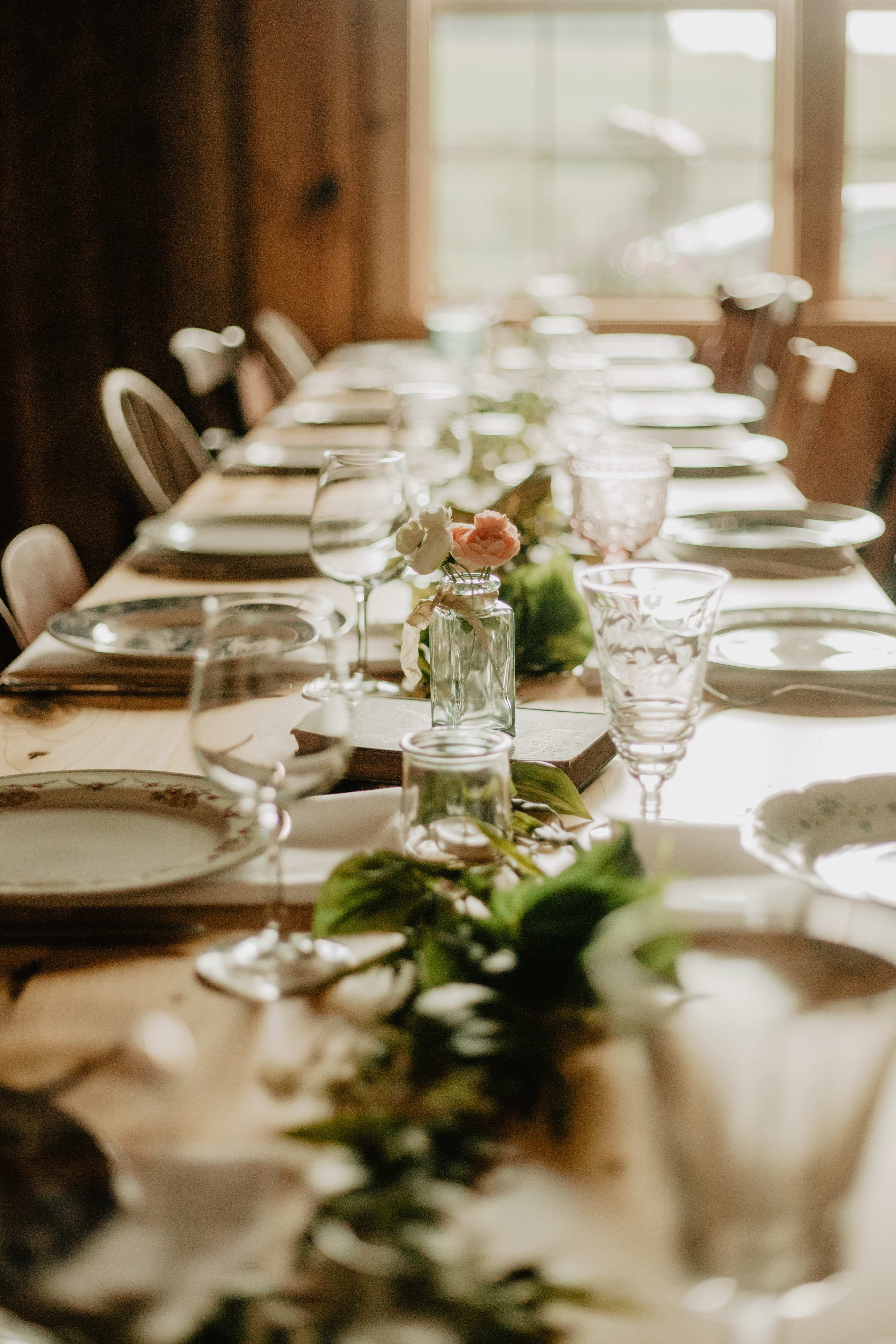 Aliyah Grace Burton Photography - Reception Table at White Pine Grove