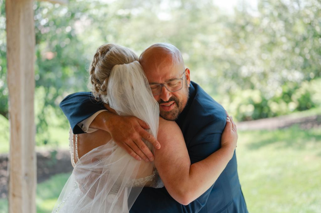 Samantha Walker Photography - First look with Dad at White Pine Grove