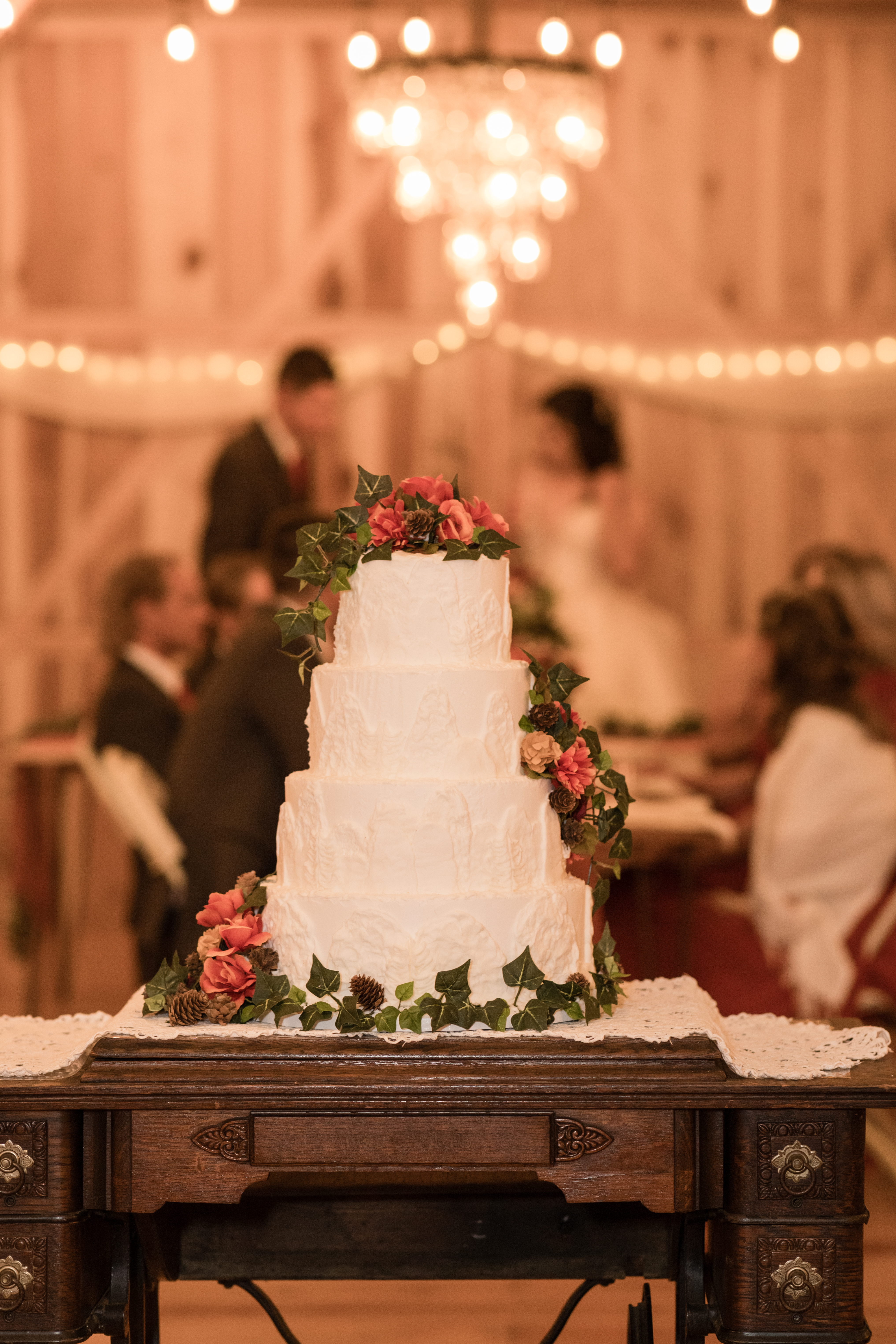 Mohican Media - Bride and Groom and Cake MG at White Pine Grove