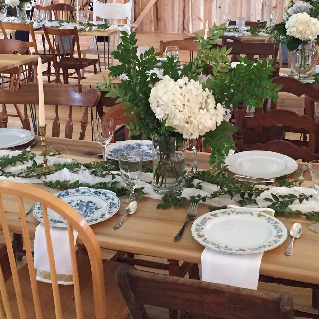 Shower Table White Pine Grove - WPG Photo